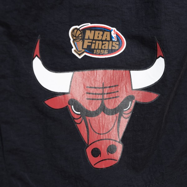 Шорты Chicago Bulls Mitchell & Ness Team Essentials Nylon - Black