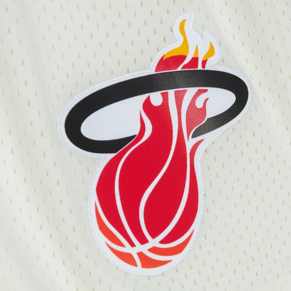 Шорты Miami Heat Mitchell & Ness Cream 1996/97 Hardwood Classics Team Color Swingman