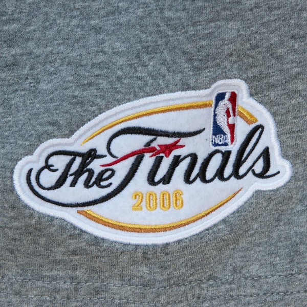 Футболка Miami Heat Mitchell & Ness Heather Gray City Collection