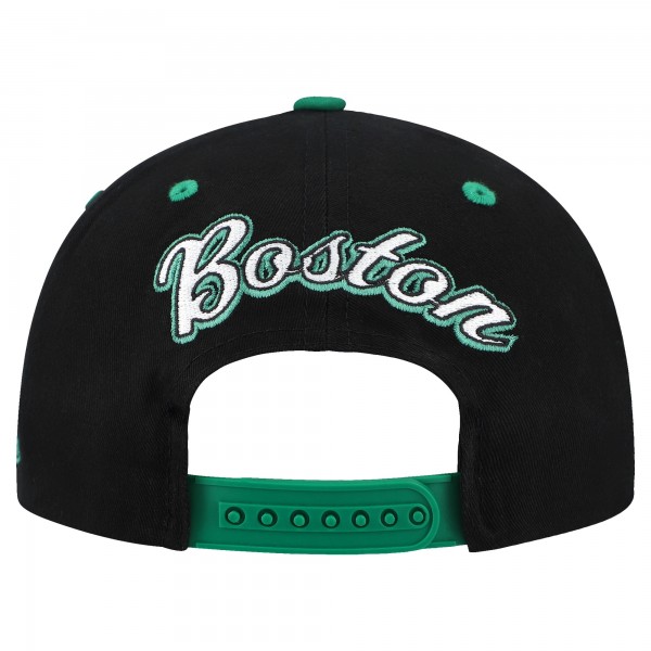 Бейсболка Boston Celtics Mitchell & Ness Black/Kelly Green Backside Script 2-Tone Pro Crown