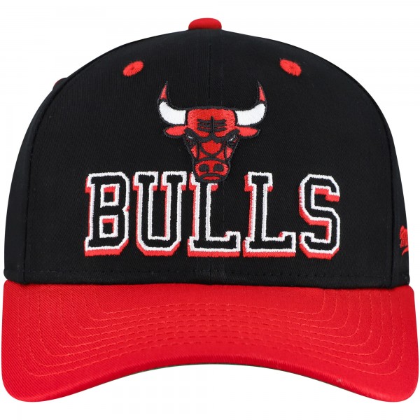 Бейсболка Chicago Bulls Mitchell & Ness Black/Red Backside Script 2-Tone Pro Crown