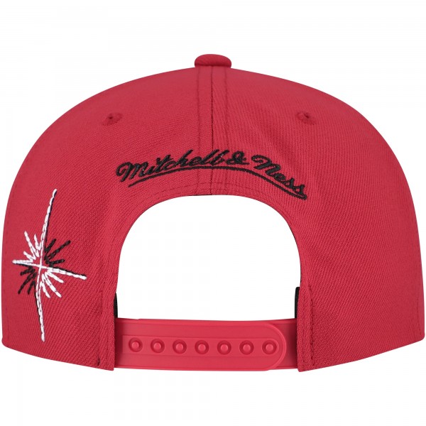 Бейсболка Chicago Bulls Mitchell & Ness Red Starlight