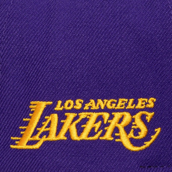 Бейсболка Los Angeles Lakers Mitchell & Ness Purple Starlight