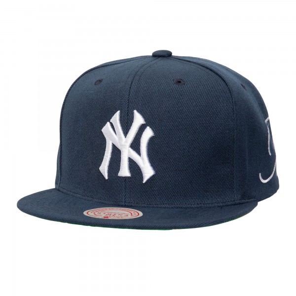 New York Yankees Mitchell & Ness Navy Just Don x MLB Lux Script Snapback Hat