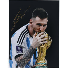 Фото с автографом Lionel Messi Argentina National Team Fanatics Authentic 12 x 16 2022 FIFA World Cup Final Trophy - Signed in Gold