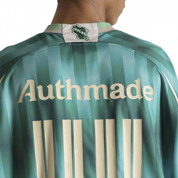 Игровая джерси Milwaukee Bucks Authmade x NBA Soccer Kit Fashion - Green