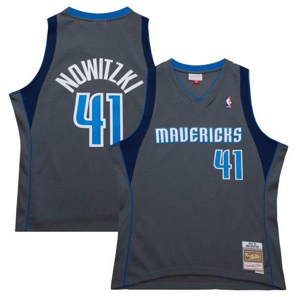 Игровая форма Dirk Nowitzki Dallas Mavericks Mitchell & Ness 2003/04 Hardwood Classics Swingman - Gray