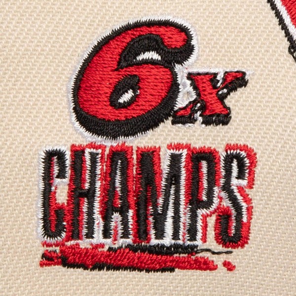 Бейсболка Chicago Bulls Mitchell & Ness Cream/Red 6x NBA Champions Soul Legacy Defined