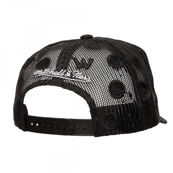 Бейсболка Golden State Warriors Mitchell & Ness Monogram Allover Logo Mesh Trucker - Black