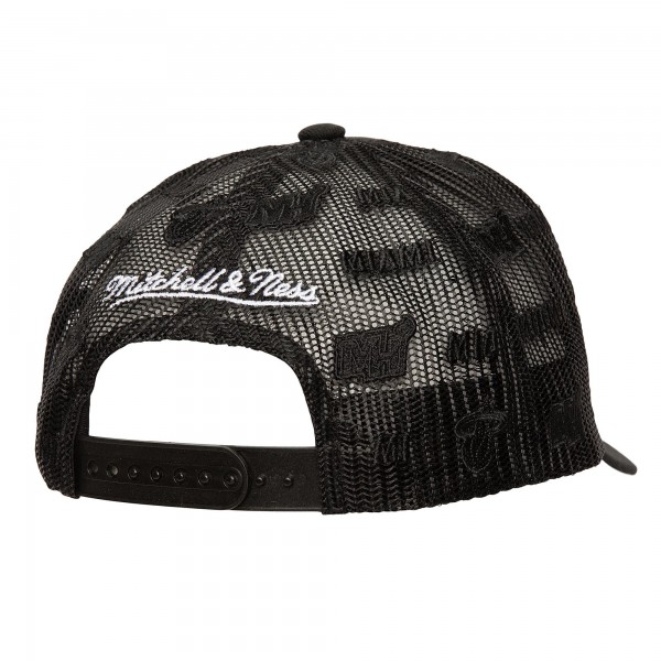 Бейсболка Miami Heat Mitchell & Ness Black Monogram Allover Logo Mesh Trucker