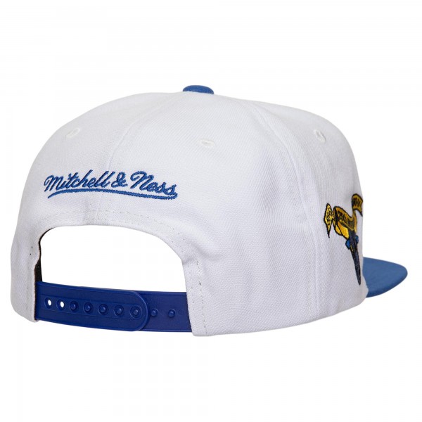 Бейсболка Chicago Bulls Mitchell & Ness White/Blue Core V