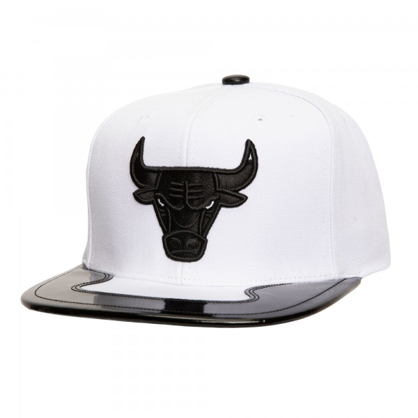 Chicago Bulls Mitchell & Ness White Day 11 Snapback Hat