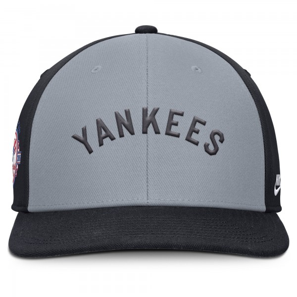 New York Yankees Nike Gray/Navy Pro Performance Snapback Hat