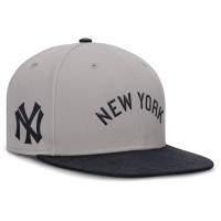 Бейсболка New York Yankees Nike Gray True Performance
