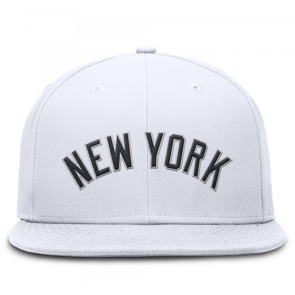 Бейсболка New York Yankees Nike White True Performance