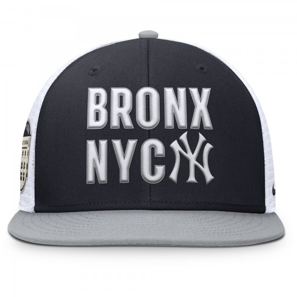 New York Yankees Nike Navy Pro Trucker Snapback Hat