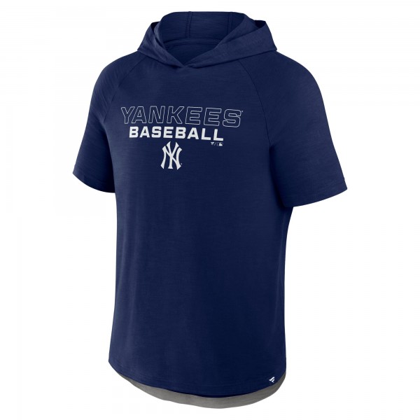Футболка с капюшоном New York Yankees Fanatics Navy Clubhouse Optimal Play Raglan