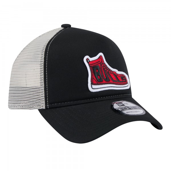 Бейсболка Chicago Bulls New Era Black Victory Grove Vintage Sneaker Trucker 9FORTY