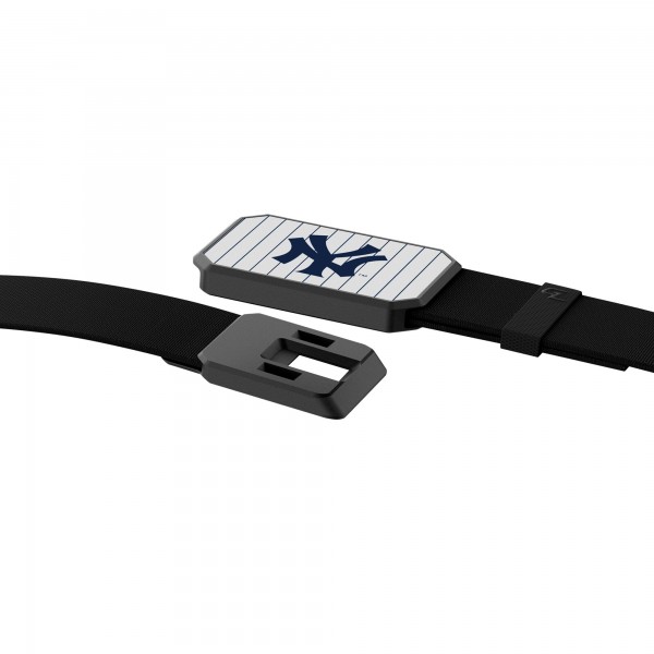New York Yankees Groove Life Black Belt with Team Color Buckle
