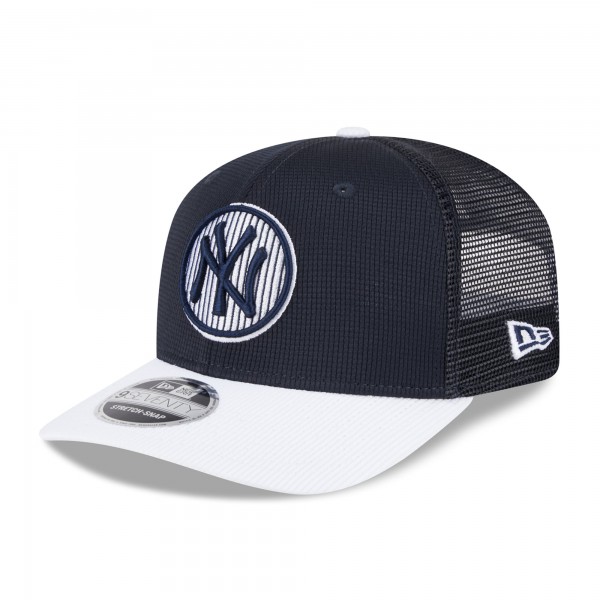 Бейсболка New York Yankees New Era Navy/White 2025 Batting Practice 9SEVENTY Stretch-Snap