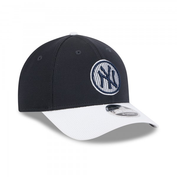 Бейсболка New York Yankees New Era Navy/White 2025 Batting Practice 9FORTY M-Crown