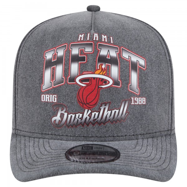 Бейсболка Miami Heat New Era Charcoal Throwback Washed Pre-Curved 9FIFTY