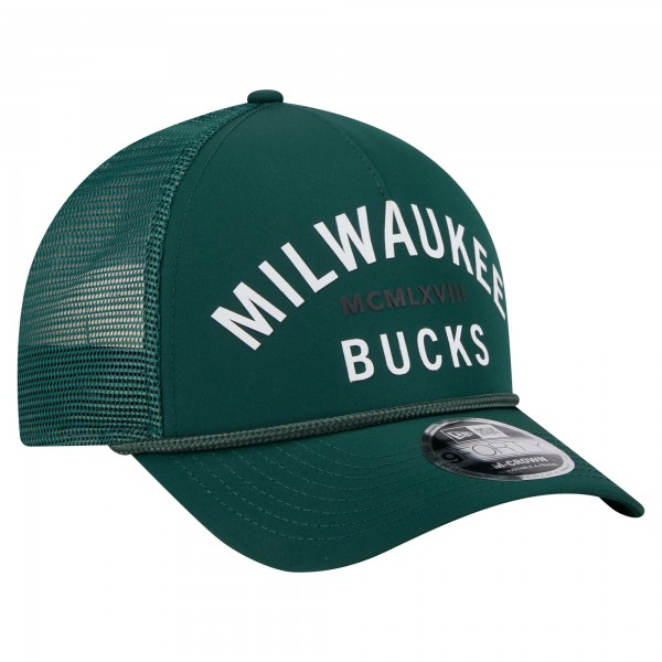 Бейсболка Milwaukee Bucks New Era Hunter Green Minimalist 9FORTY M-Crown