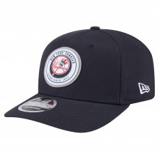 Бейсболка New York Yankees New Era Navy Circle Patch 9SEVENTY Stretch-Snap