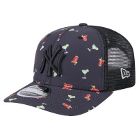 Бейсболка New York Yankees New Era Black Adventure Drinks Pattern 9SEVENTY Stretch-Snap