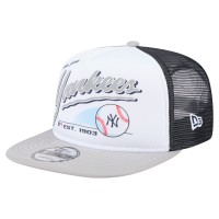 Бейсболка New York Yankees New Era White/Gray Retro Script Trucker 9FIFTY Snapback