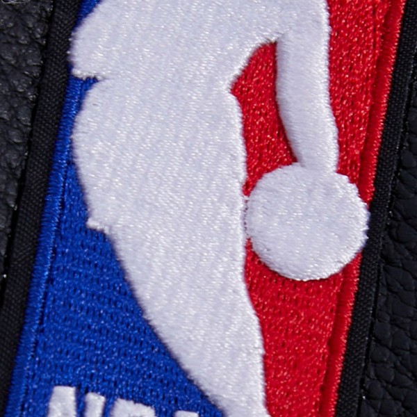 Бомбер на молнии Atlanta Hawks Pro Standard Retro Classic Varsity - Black