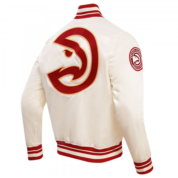 Бомбер Atlanta Hawks Pro Standard  Retro Classic Satin - Cream