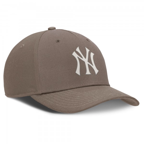 Бейсболка New York Yankees Nike Brown Rise Performance