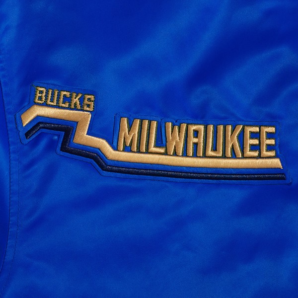 Бомбер Milwaukee Bucks Pro Standard 2024/25 City Edition Chenille Applique Satin - Blue