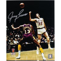 Jerry Lucas New York Knicks Autographed Fanatics Authentic 8 x 10 Passing vs. Los Angeles Lakers Photograph