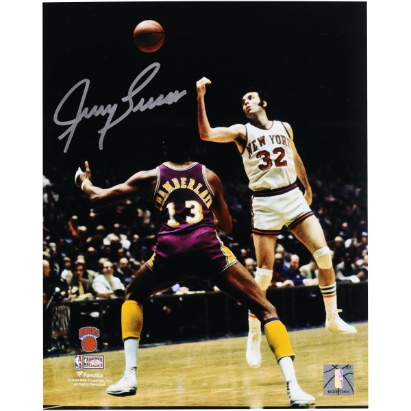 Jerry Lucas New York Knicks Autographed Fanatics Authentic 8 x 10 Passing vs. Los Angeles Lakers Photograph