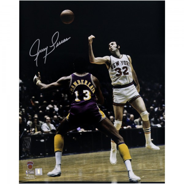Jerry Lucas New York Knicks Autographed Fanatics Authentic 16 x 20 Passing vs. Los Angeles Lakers Photograph
