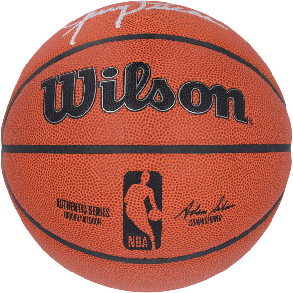 Мяч с автографом Jerry Lucas New York Knicks Fanatics Authentic Wilson Authentic Series Indoor/Outdoor