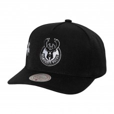 Бейсболка Milwaukee Bucks Mitchell & Ness Black Born To Win Pro Crown
