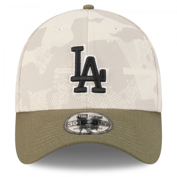Бейсболка Los Angeles Dodgers New Era Light Beige/Olive 2025 Armed Forces Day 39THIRTY