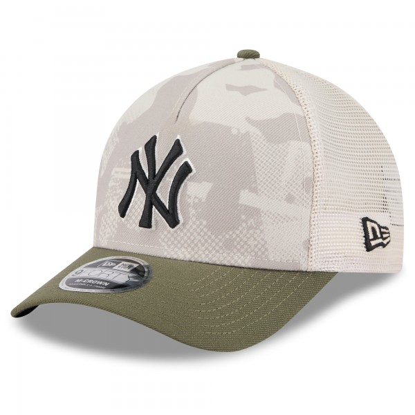 Бейсболка New York Yankees New Era Light Beige/Olive 2025 Armed Forces Day 9FORTY M-Crown A-Frame