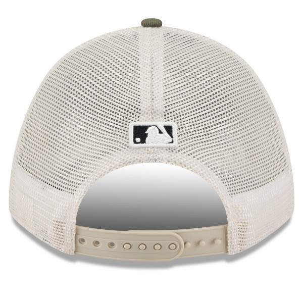 Бейсболка New York Yankees New Era Light Beige/Olive 2025 Armed Forces Day 9FORTY M-Crown A-Frame