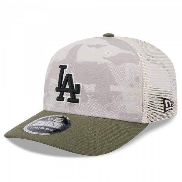 Бейсболка Los Angeles Dodgers New Era Light Beige/Olive 2025 Armed Forces Day 9SEVENTY Stretch-Snap