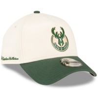 Бейсболка Milwaukee Bucks New Era x Hyperfly Katakana Collection White/Hunter Green A-Frame 9FORTY
