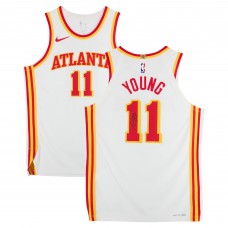 Игровая джерси Trae Young Atlanta Hawks Autographed Fanatics Authentic White Nike Association Edition Authentic