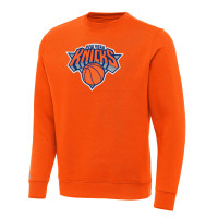 Свитшот New York Knicks Antigua Orange Victory Crewneck Pullover