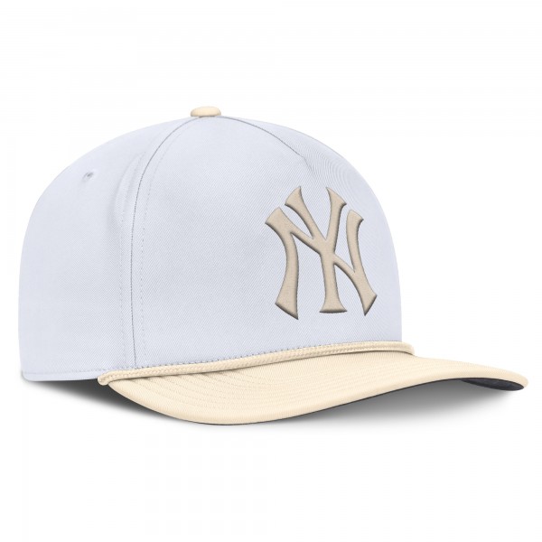 New York Yankees Nike White/Cream Pro Performance Snapback Hat