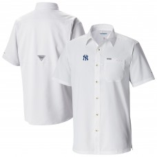 New York Yankees Columbia White Slack Tide Omni-Wick Button-Up Camp Shirt