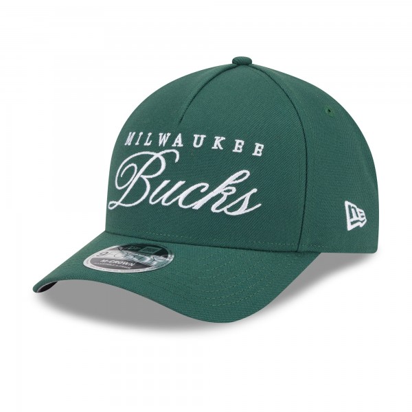 Бейсболка Milwaukee Bucks New Era Hunter Green 2025 NBA Draft M-Crown A-Frame 9FORTY