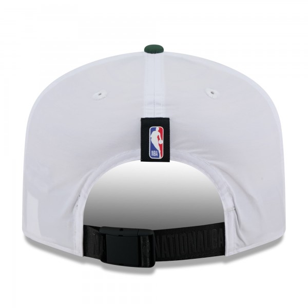 Бейсболка Milwaukee Bucks New Era White/Hunter Green 2025 NBA Draft On-Stage Nylon 19TWENTY